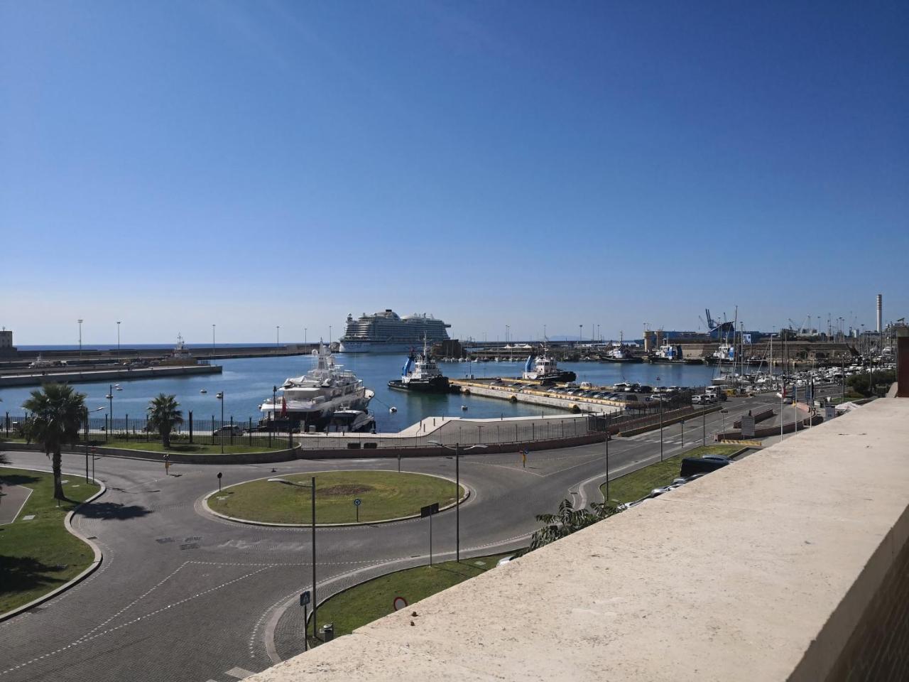 Casa Cavallotti - Modern Apartment Between Train Station And Port Civitavecchia Ngoại thất bức ảnh